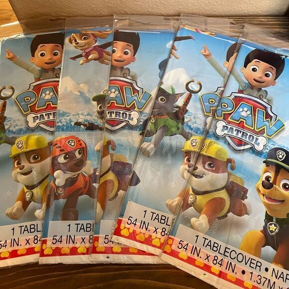 Paw Patrol New Party Table Cloths 54x81 inches Set of 5! - Picture 2 of 9